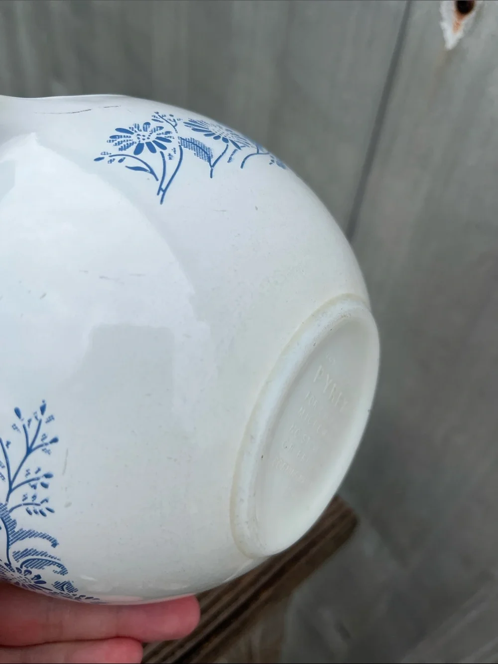 Vintage Pyrex Colonial Mist 750ml
